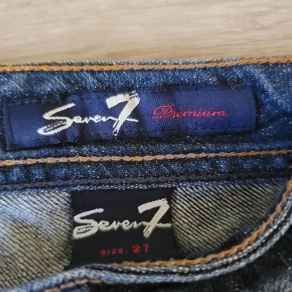 Seven7 Flared Denim Jeans Women's Size 27 Blue 5-Pocket Low Rise Dark Wash - Picture 3 of 9